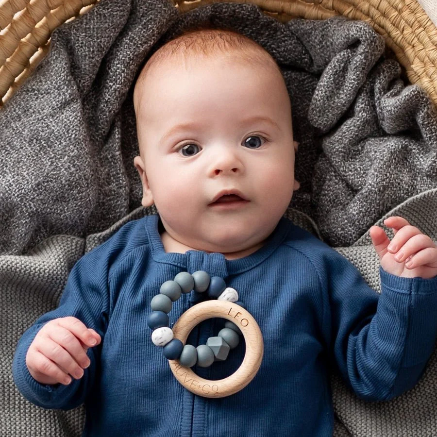 Aura Engraved Teething Ring Azure - Image 2