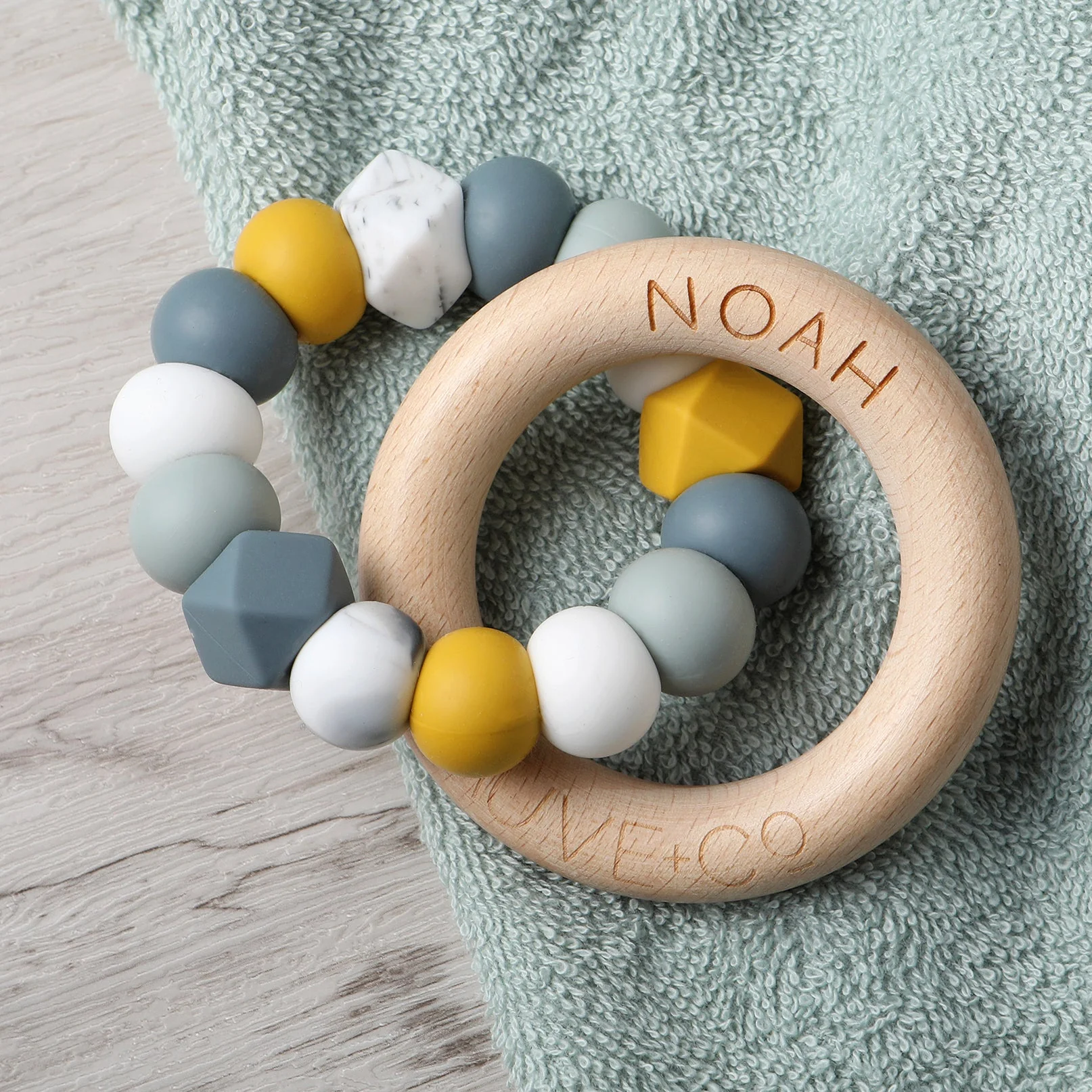 Aura Engraved Teething Ring Meadow - Image 2
