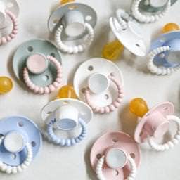 CMC 'Bubble' Dummies Oatmeal + Almond: Size 1 - Image 4