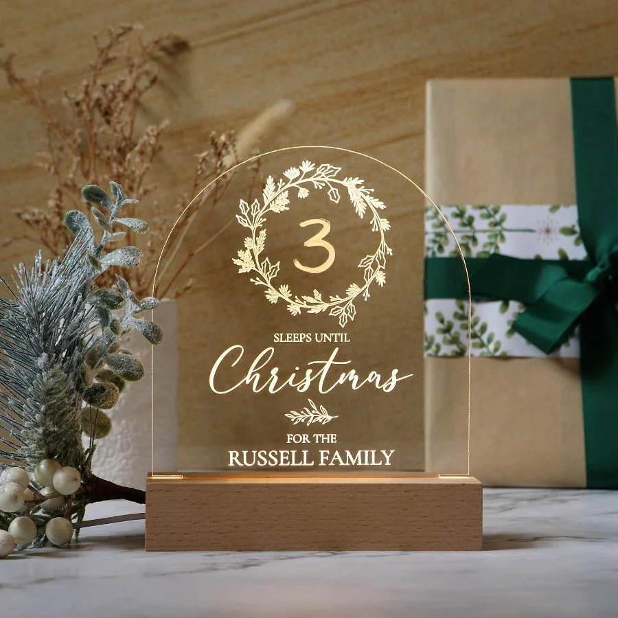 Countdown to Christmas Night Light - Family Wreath