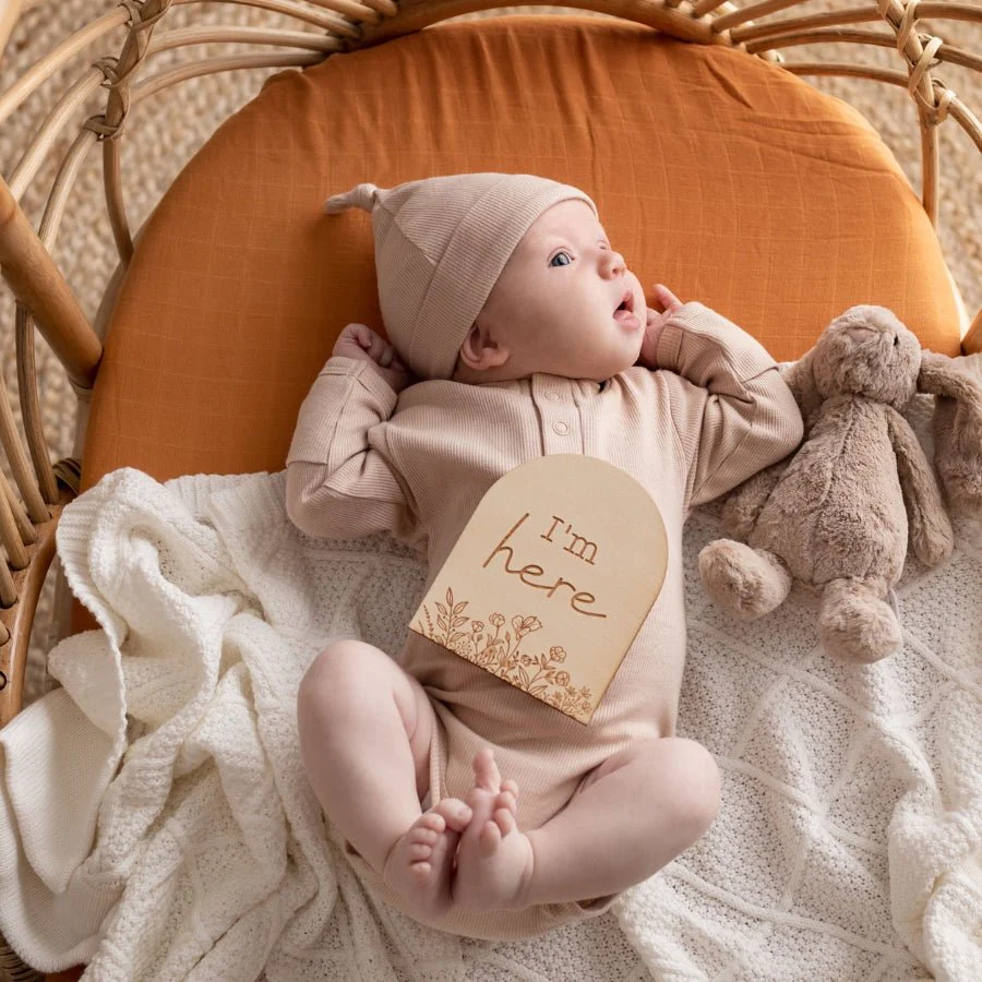 "I'm Here" Floral Design Birth Announcement Arch Disc