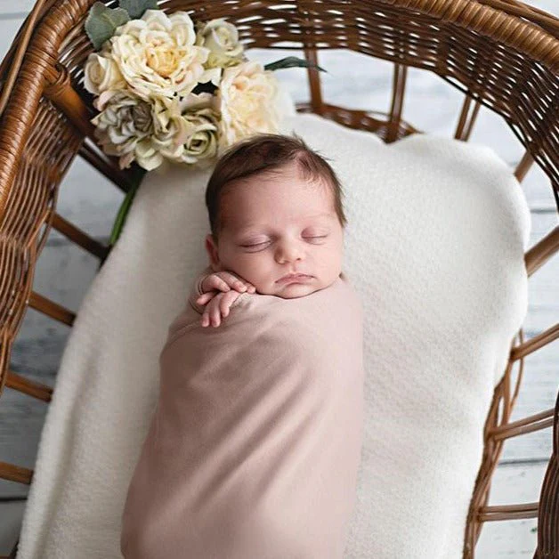 Evie Stretch Swaddle Dusty Pink